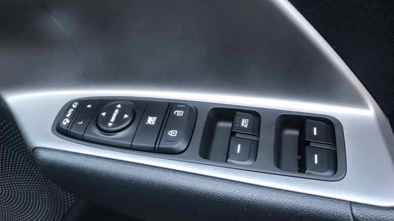 Kia E-Niro 150kW 2 Long Range 64kWh 5dr Auto Electric Estate